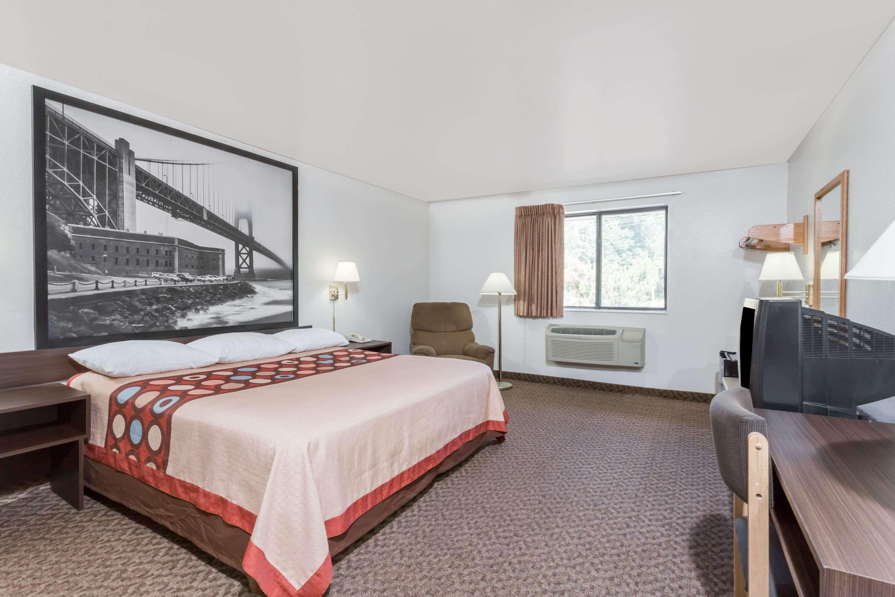 Super 8 By Wyndham Prince Frederick Exterior foto